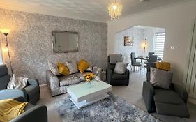 No 6, Ayr, 140M2, New Decor 2024, 3Bedroom, Detached House, With Private Gardens